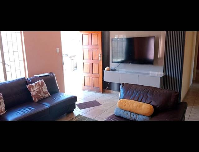 3 BEDROOM HOUSE FOR SALE IN ALBERTSDAL